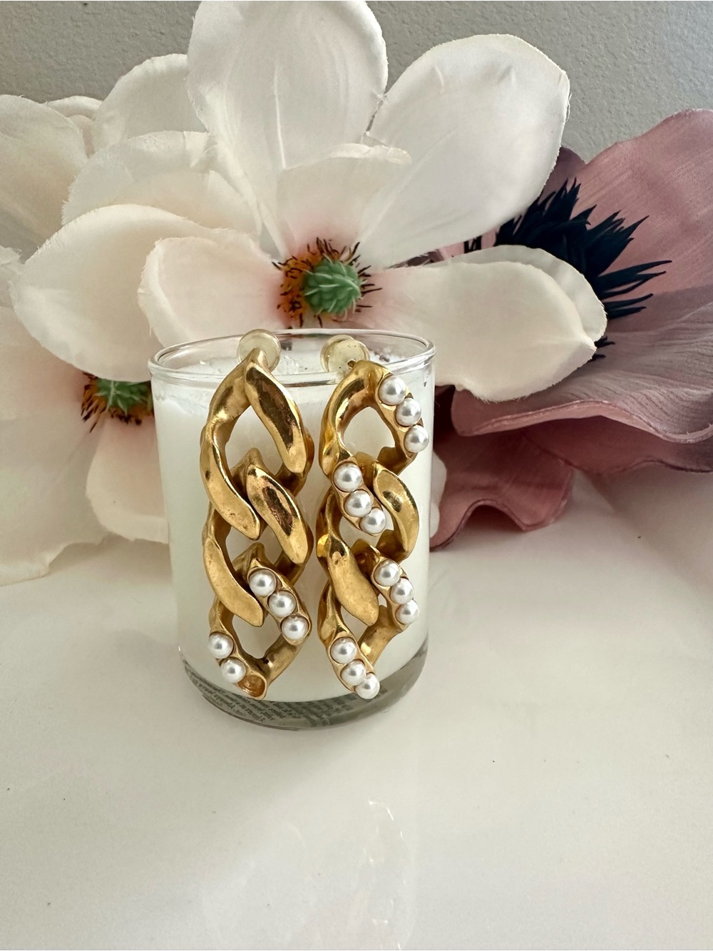Joanna Laura Constantine Mismatched Chain Earrings 18k pearl